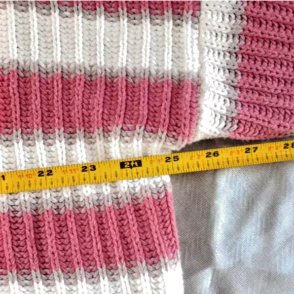 American Eagle Sweater Womens Medium Pink White Striped Pullover Cropped Knit - Picture 4 of 6